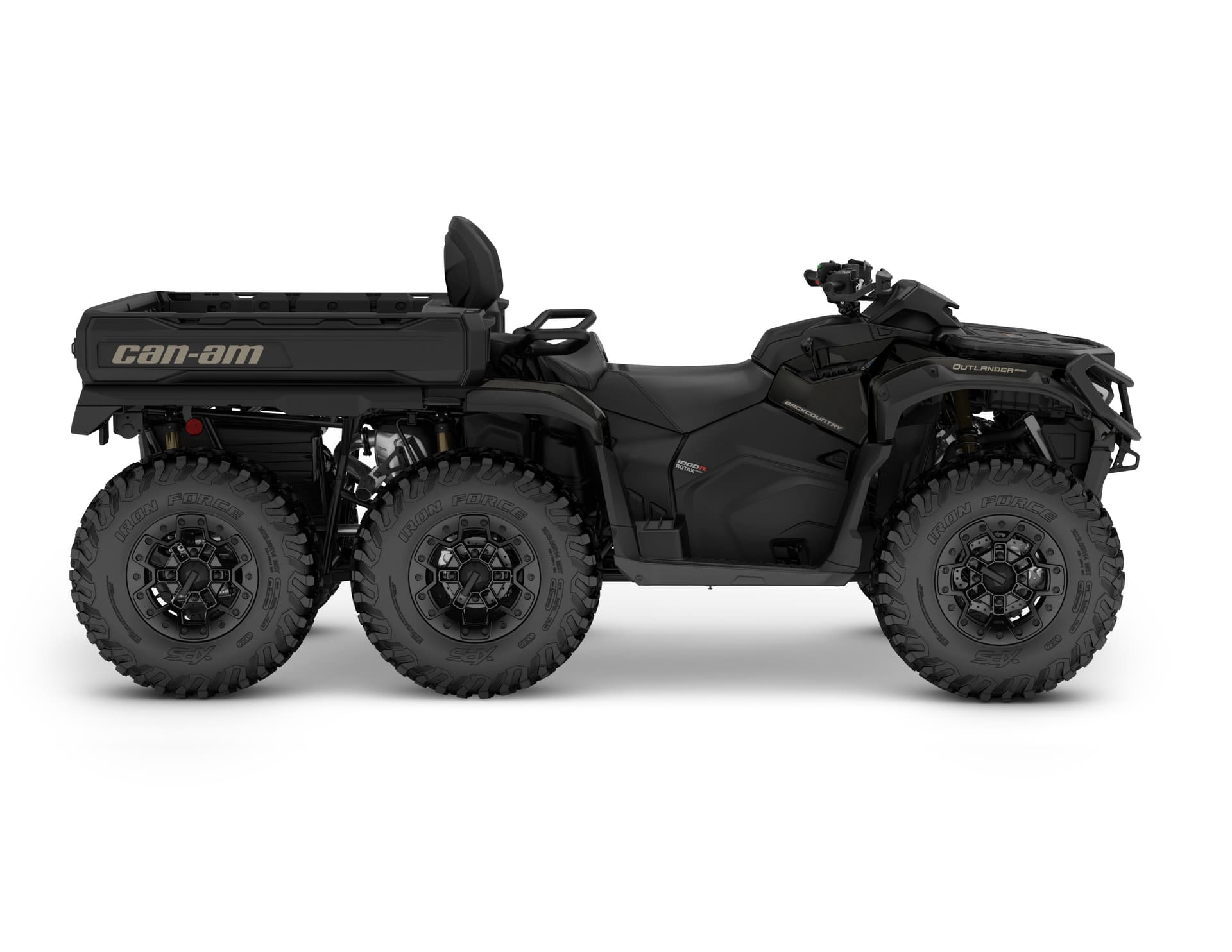 Can-Am Outlander MAX 6x6 Backcountry 1000R — Stealth & Black, вид сбоку