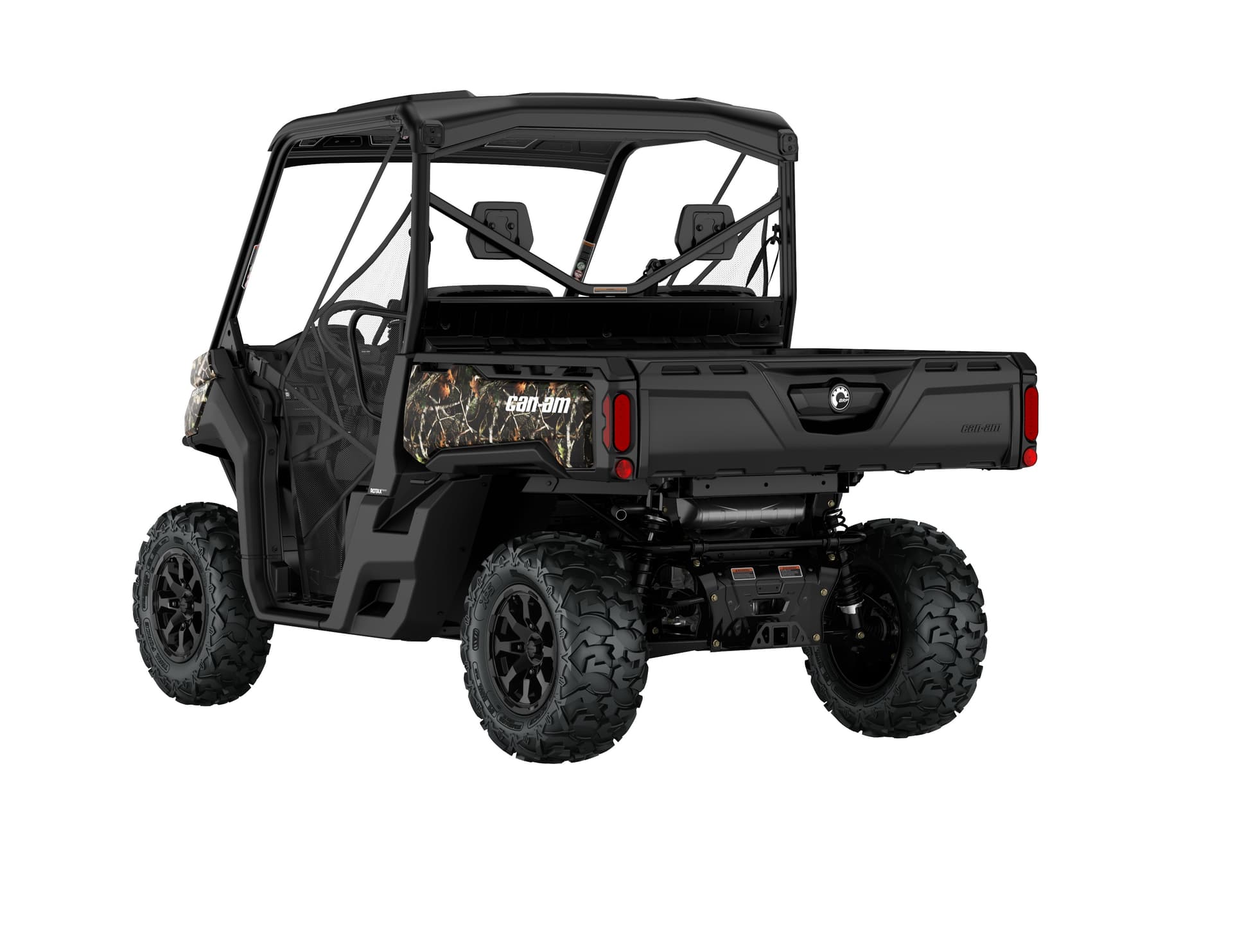 Can-Am Defender XT HD7 — Dark Wildland Camo, вид сзади