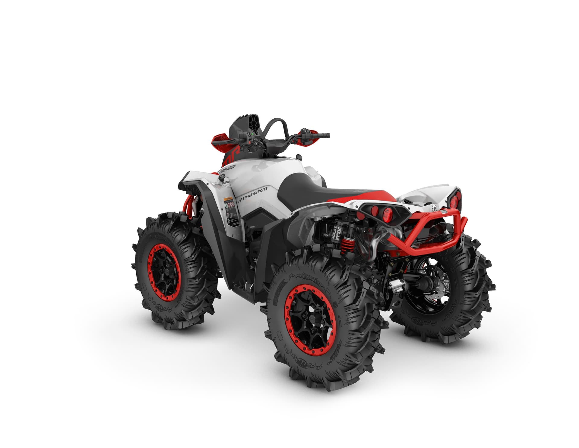 Can-Am Renegade X MR 1000R — Hyper Silver Legion & Red, вид сзади