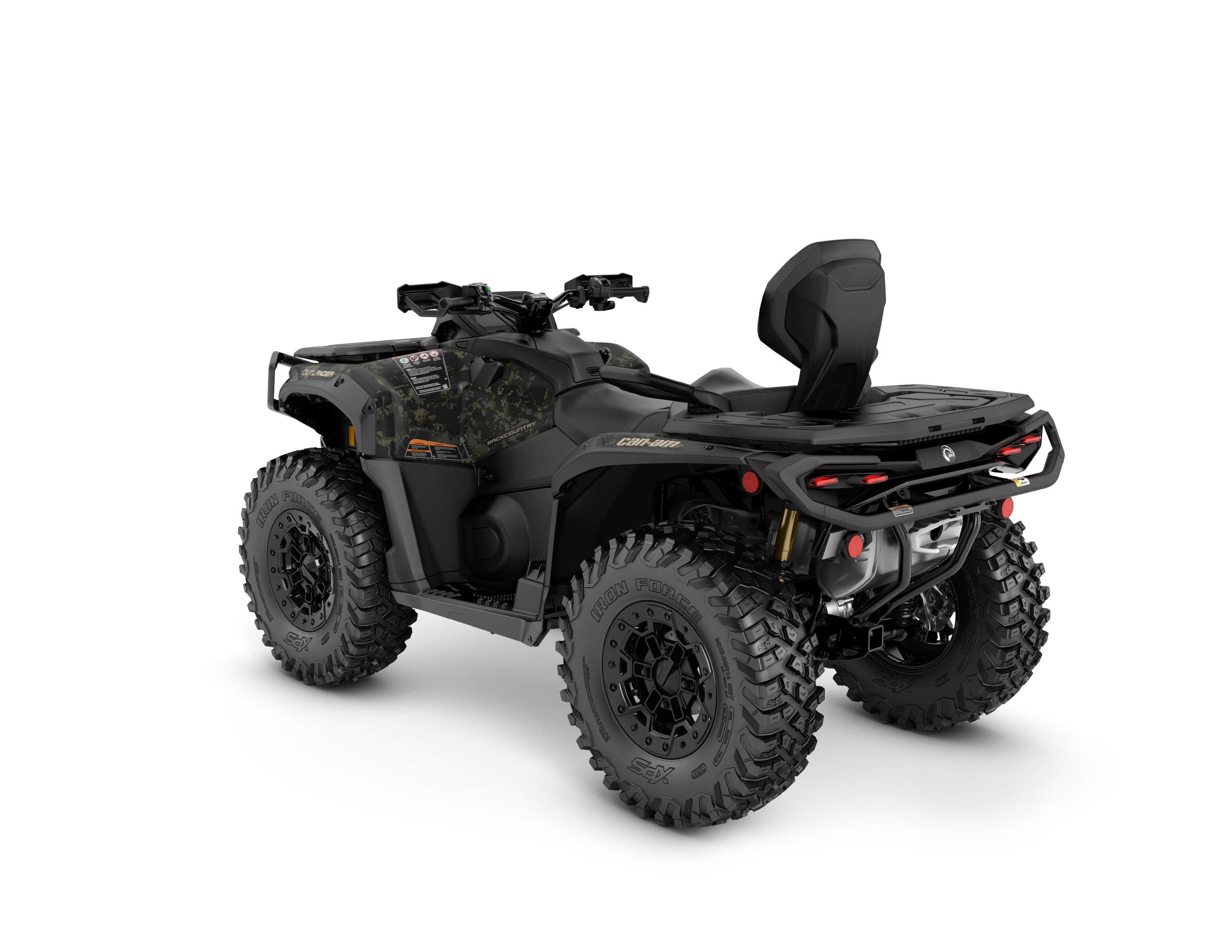 Can-Am Outlander MAX Backcountry 1000R — Multicam Dark Camo, вид сзади