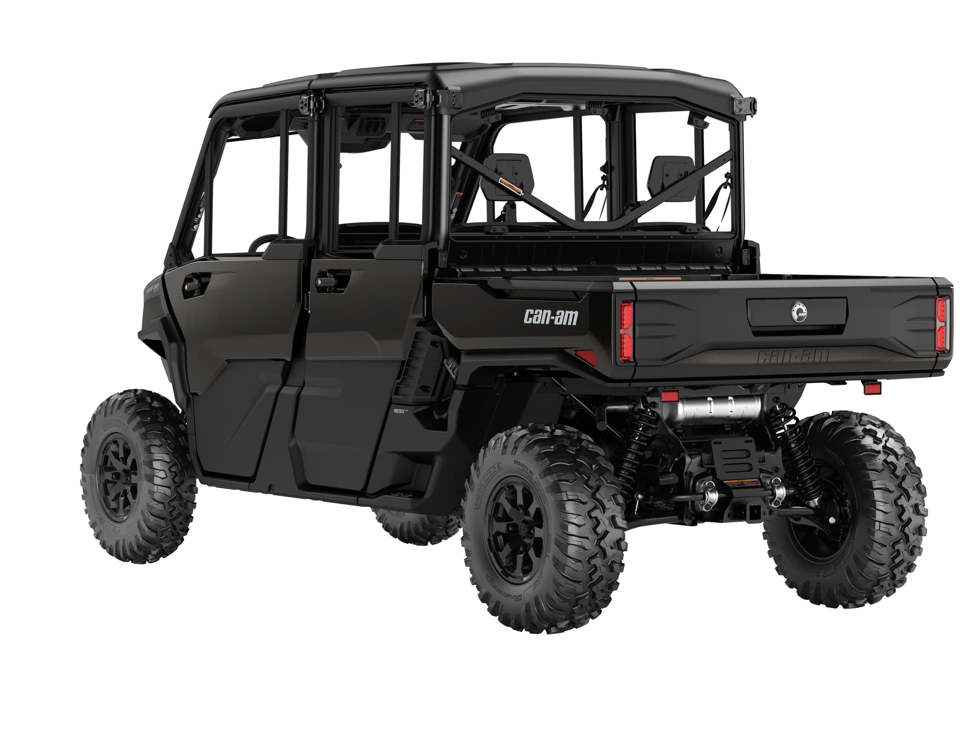 Can-Am Defender MAX XT CAB HD11 — Stealth Black, вид сзади