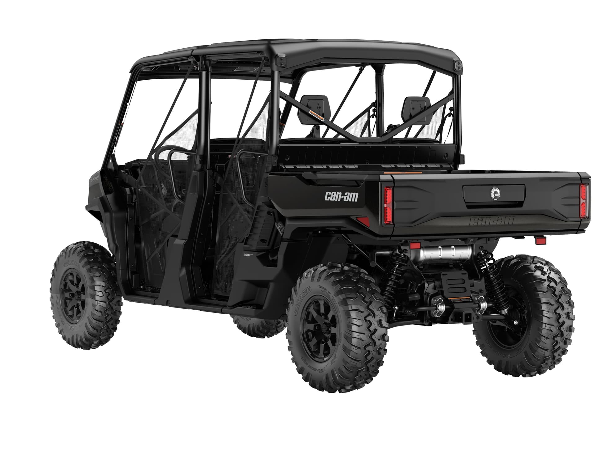 Can-Am Defender MAX XT HD11 — Stealth Black, вид сзади